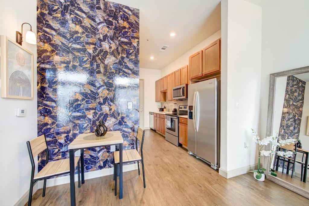 Apartmán Trendy Downtown 1Bd/Freeparking/Wi-Fi/Pool Houston Exteriér fotografie